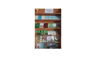 Запрошуємо відвідати тематичну книжкову виставку «Перспективи розвитку садівництва в Україні», яка буде функціонувати впродовж двох тижнів в читальній залі №1.