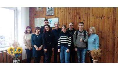 МАЙБУТНЄ  ЗА МОЛОДИМИ  ФАХІВЦЯМИ!